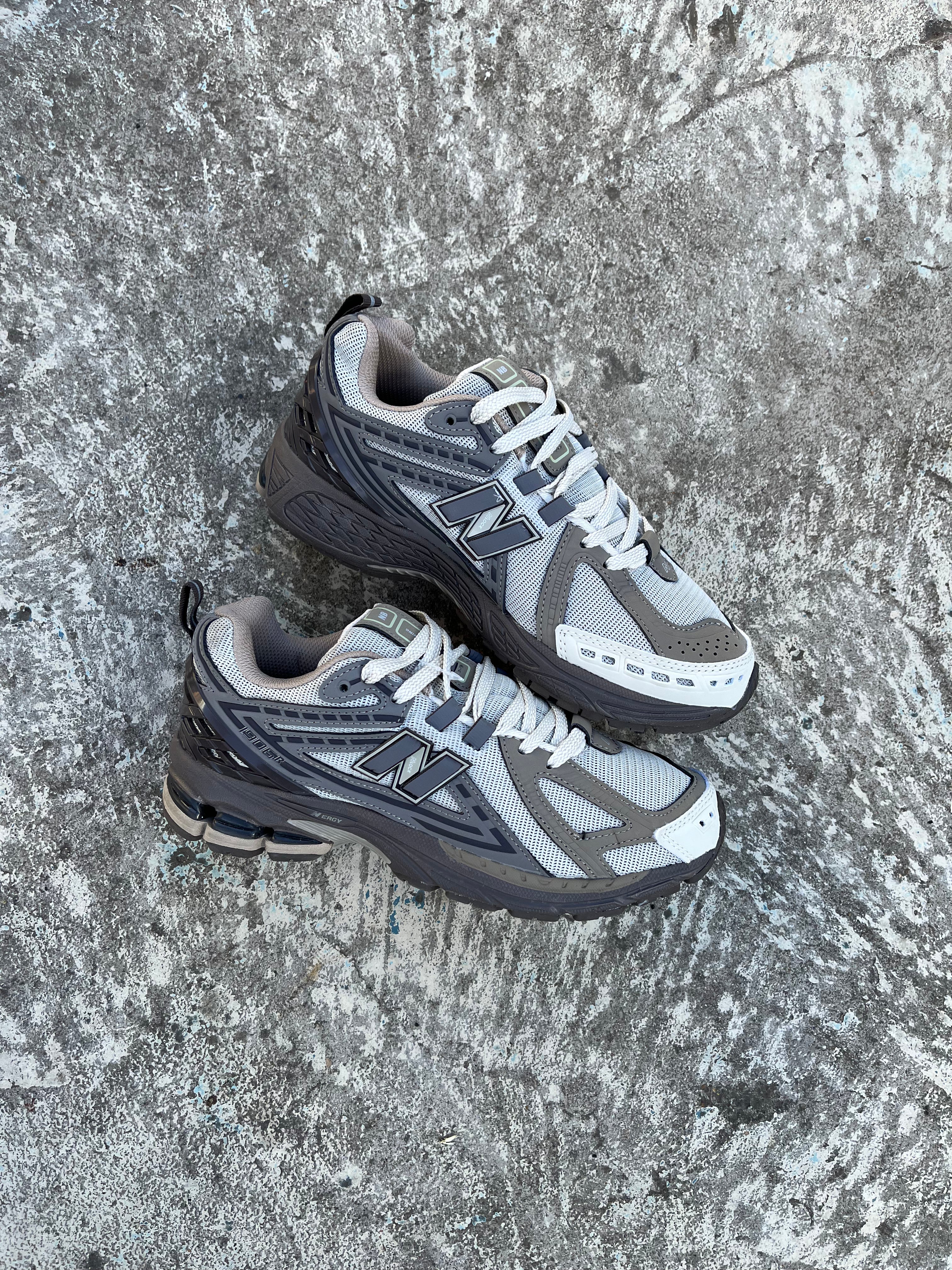 New Balance 1906R