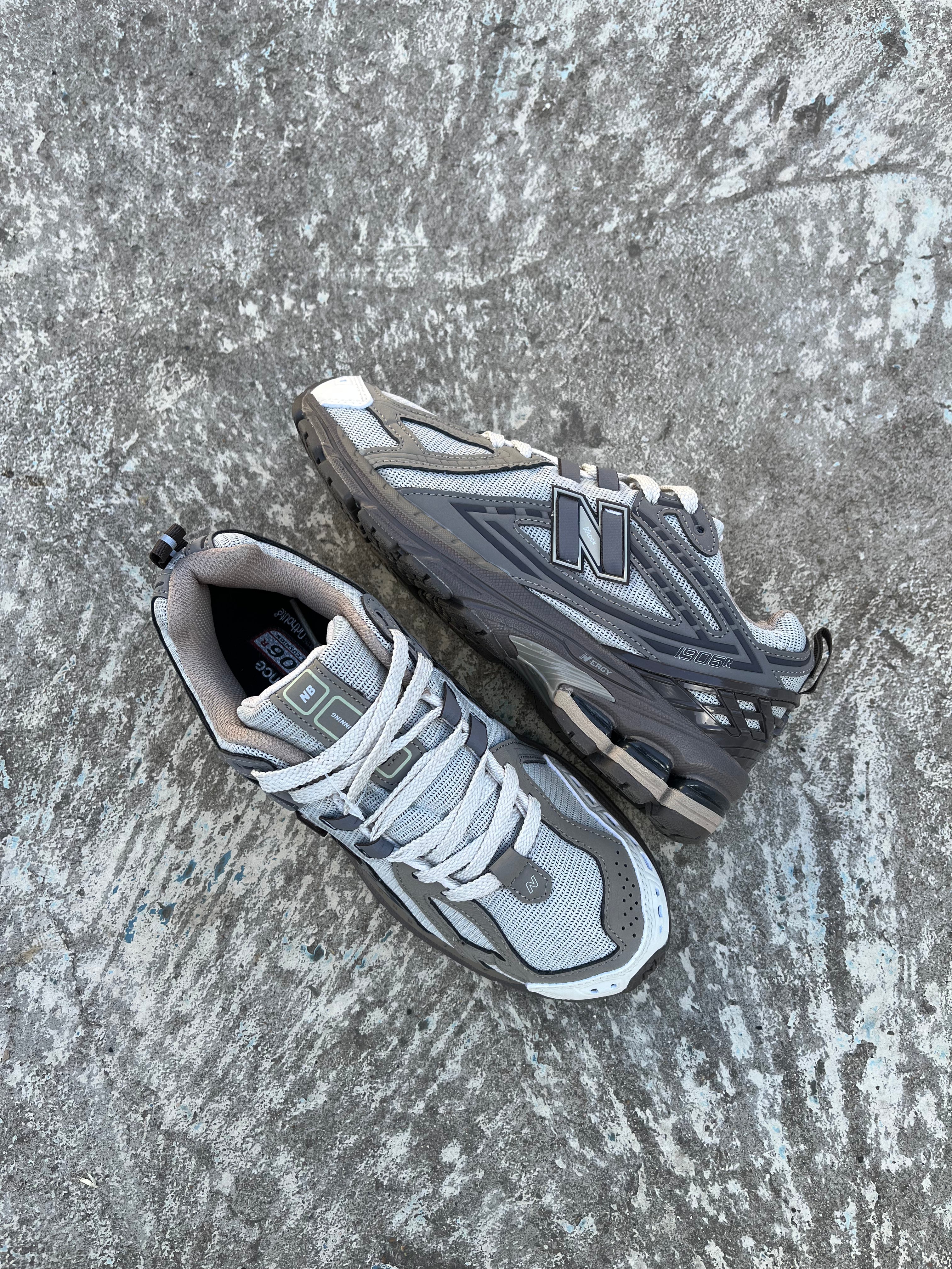 New Balance 1906R