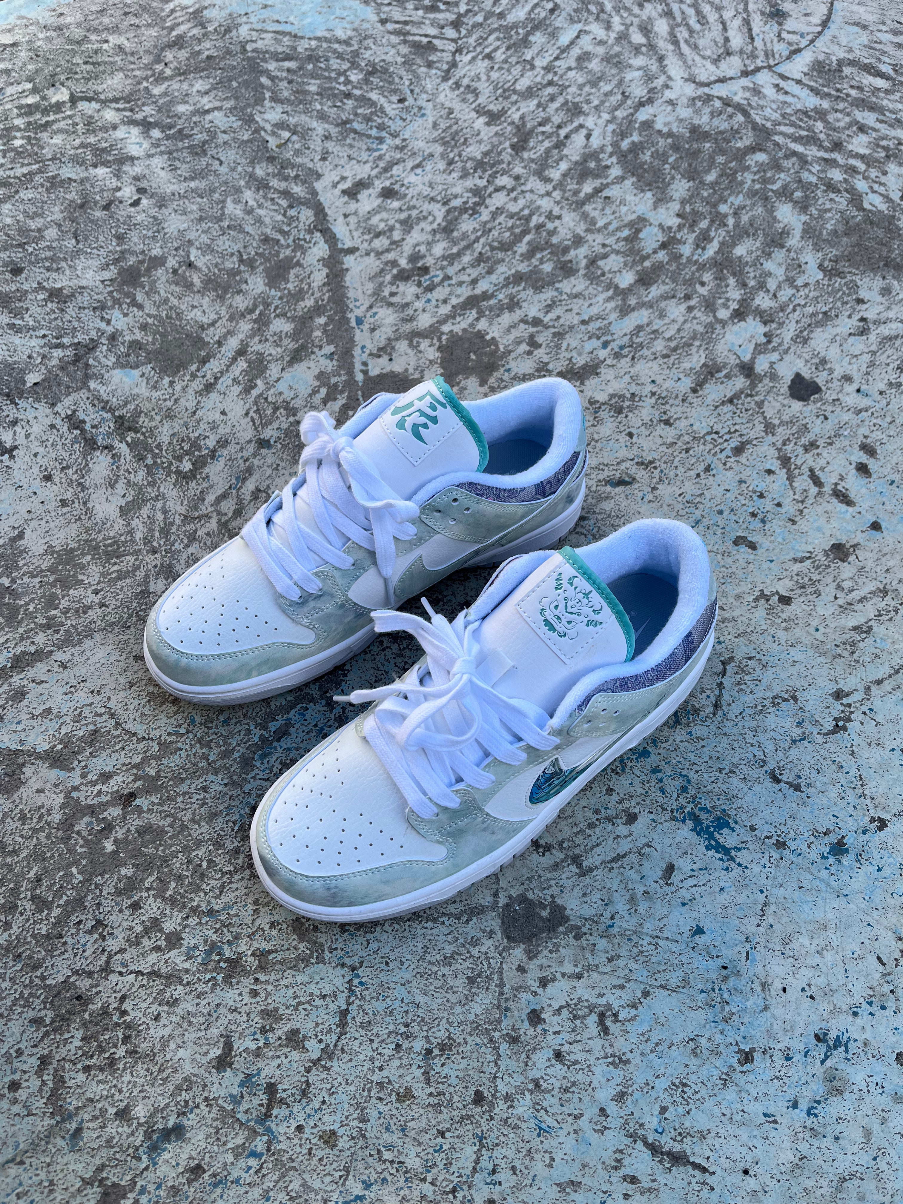 Nike SB Dunk Low