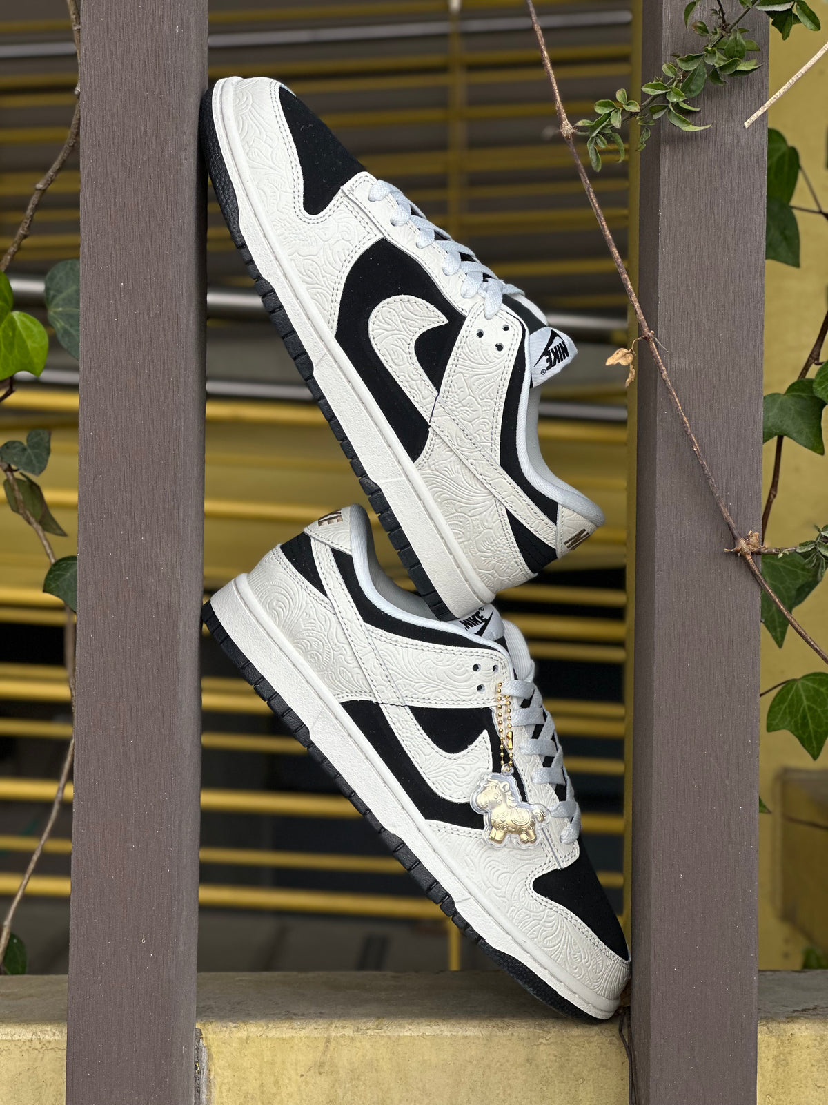 Nike Dunk Low Embossed Baroque Black Sail