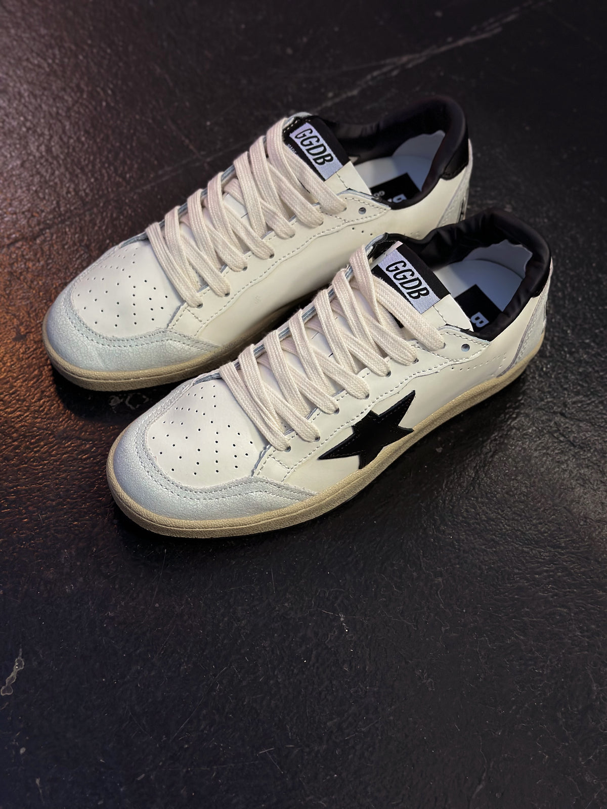 Golden Goose Ball Star Black (Mujer)