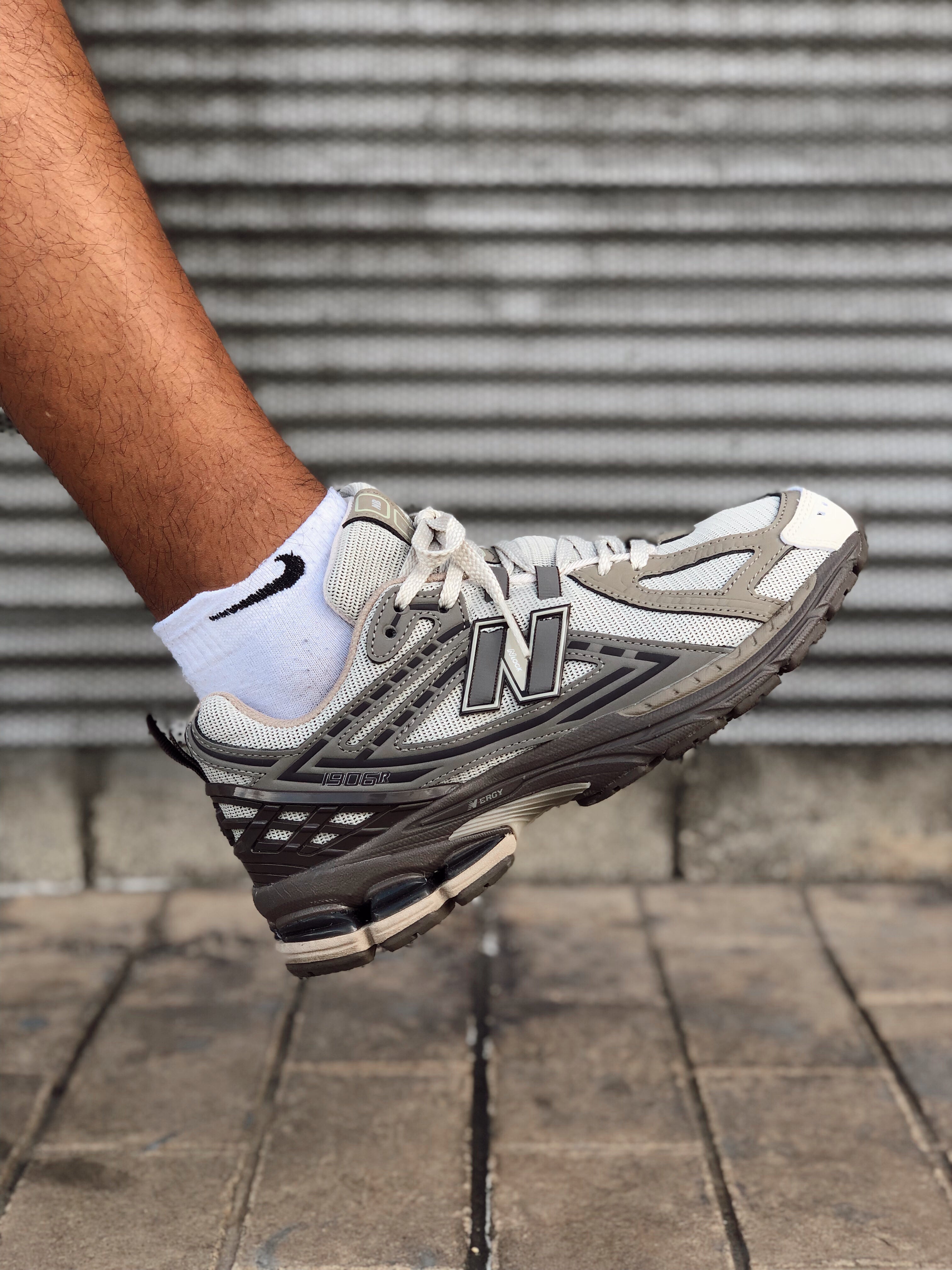 New Balance 1906R