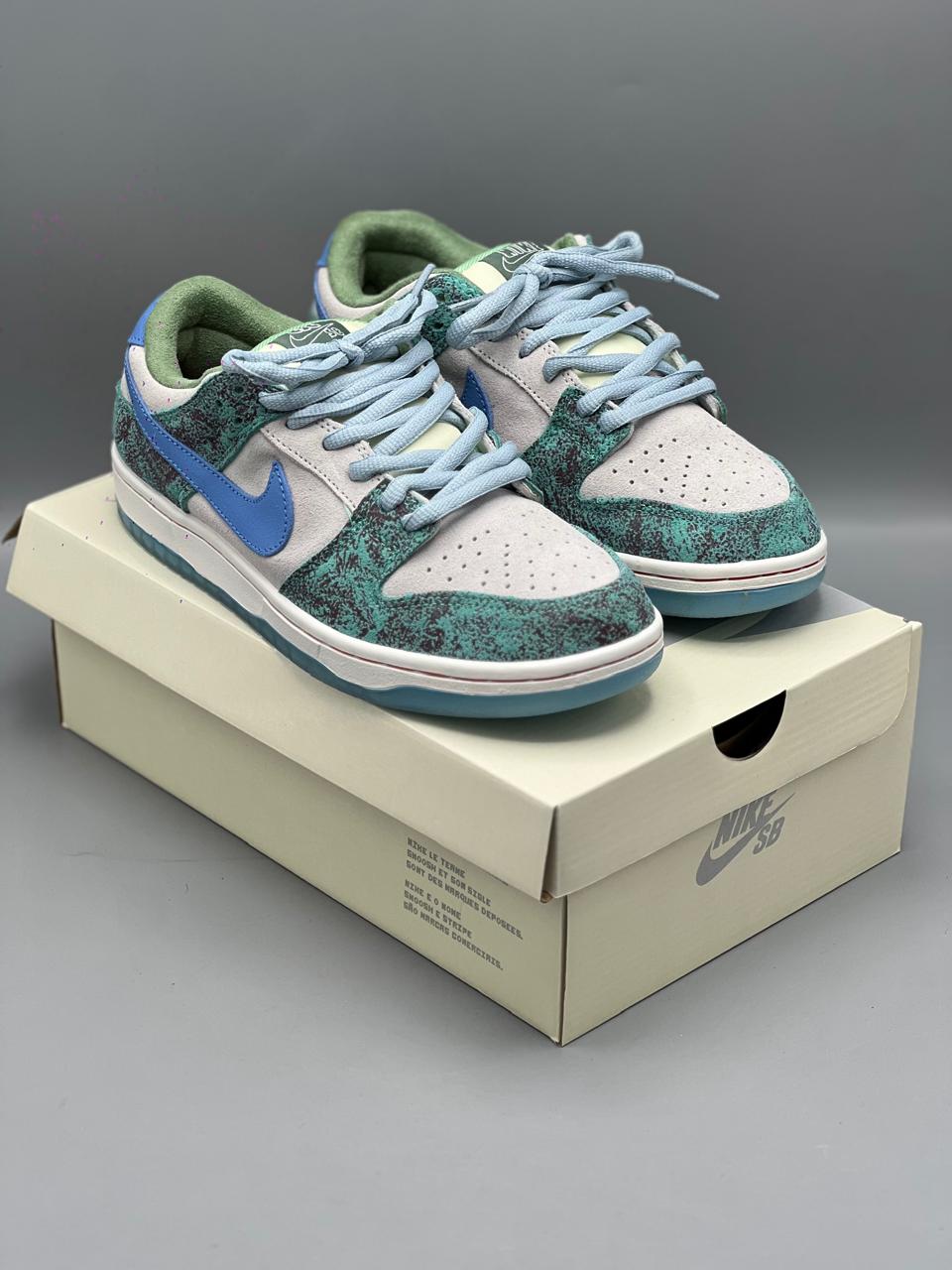 Nike SB Crenshaw Skate Club