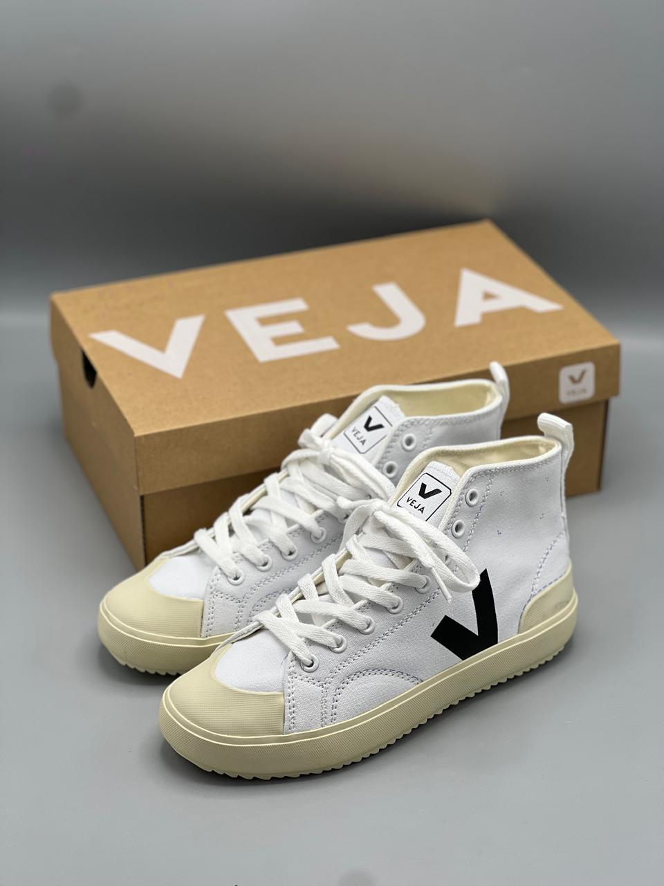 Veja Nova High-Top Canvas