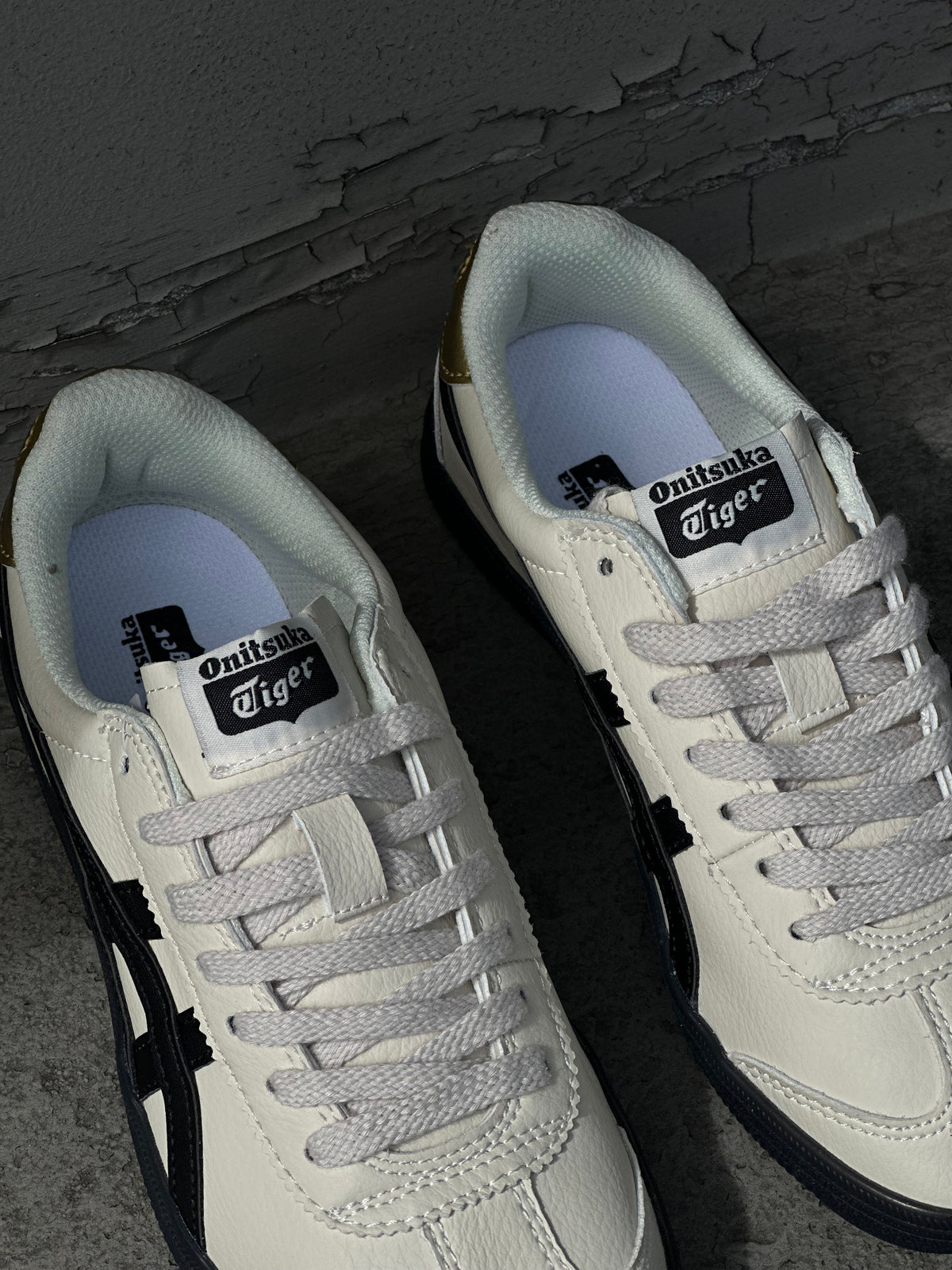 Onitsuka Tiger Tokuten