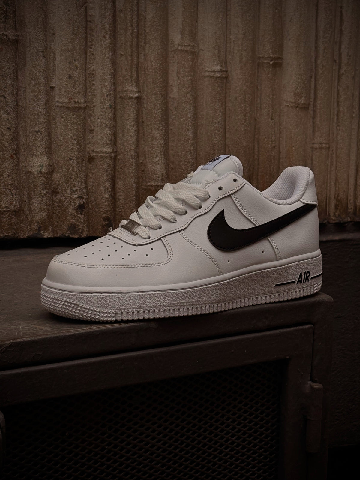 Nike Air Force 1 '07LV