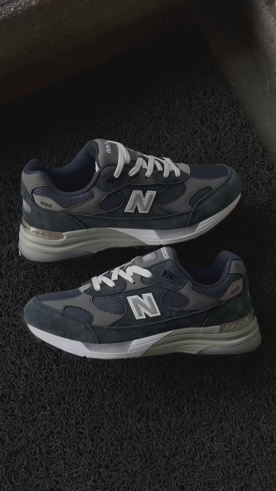 New Balance 992 Navy